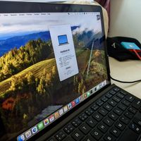 黑苹果关门后的第一个月,Surface 成了世上唯一的「触屏 Mac」:350 元入场、一份必死清单和三种人的答案