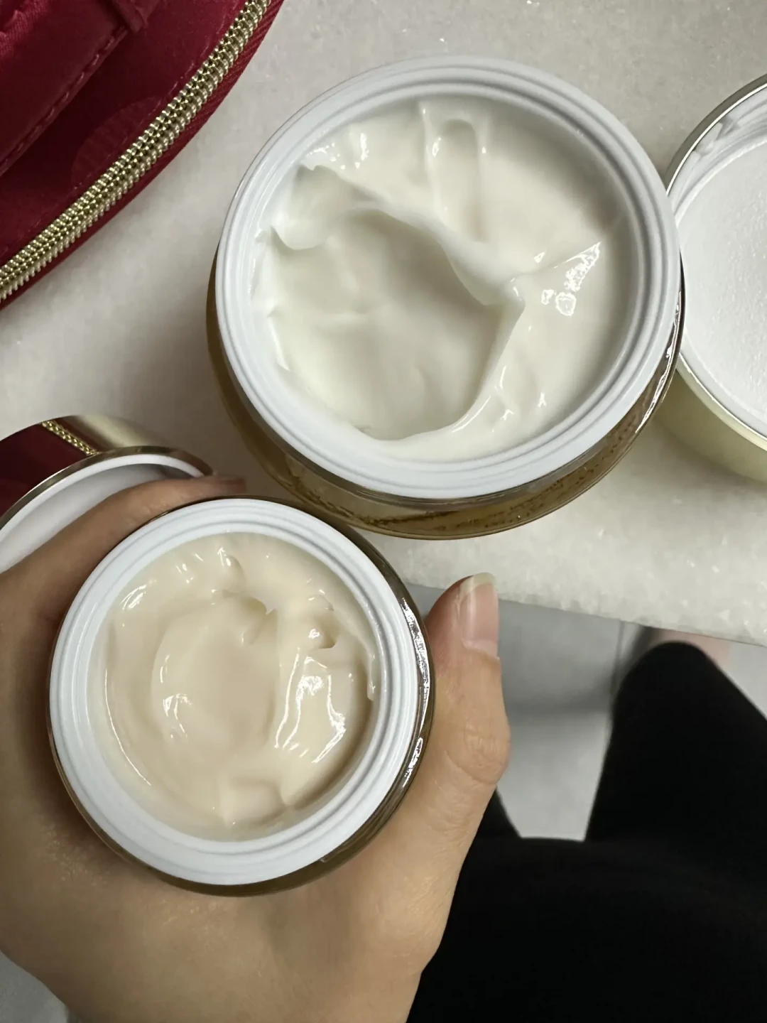 正装英产、替换装美产、赠品小样日产：雅诗兰黛这场