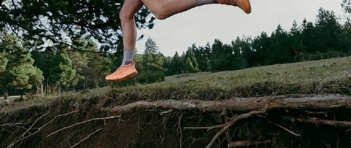 昂跑为「进山」连发三双新鞋：这个徒步季，它的户外线哪双不该买？