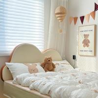 儿童床垫的考卷换了8个月：翻完近三年官方抽检，挂科的是“睡塌”和“没缝好”，没有一科叫“护脊”