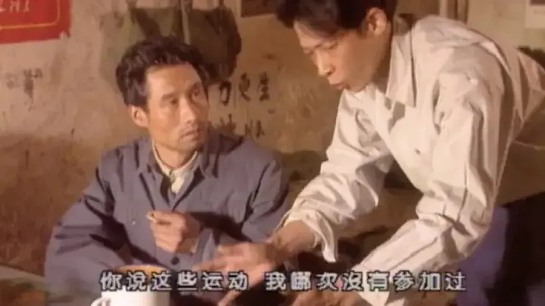 《抓特务》网播了：一根头发丝没改，只换了块屏幕——从挨骂到“欠一张电影票”，这波反转有几成水分？