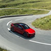 特斯拉Model Y高性能版国内开售36.9万，3.5秒破百季末有优惠