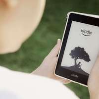 一代被淘汰的Kindle正在被集体"复活"：先查两个数字，再决定要不要花80块收一台