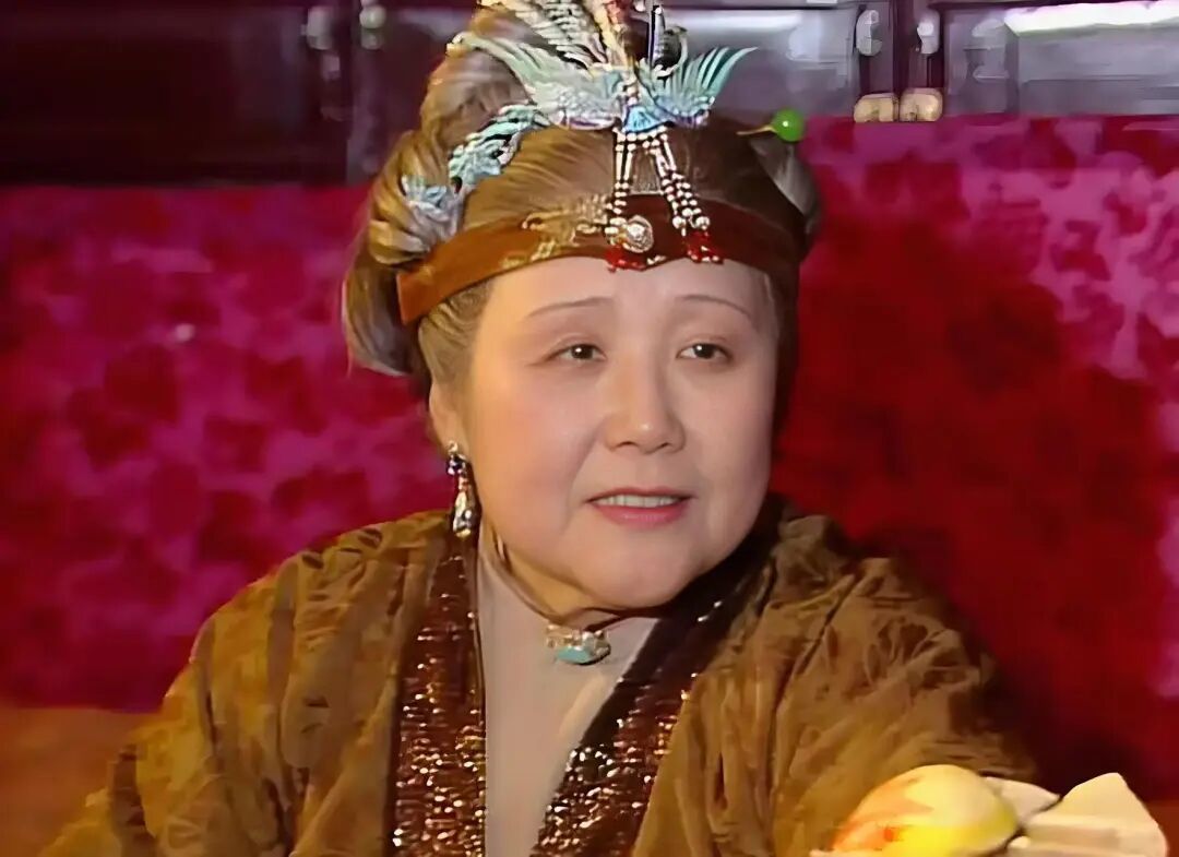 《兰香如故》开播，沈老夫人被全网喊“活着的贾母”：对完三段红楼原文，这声像一半对一半反