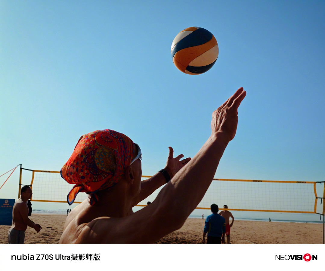 摄影师版降到3500,但3199再也回不去了:35mm党买努比亚影像旗舰前,把曲线、套装和9·16都看完