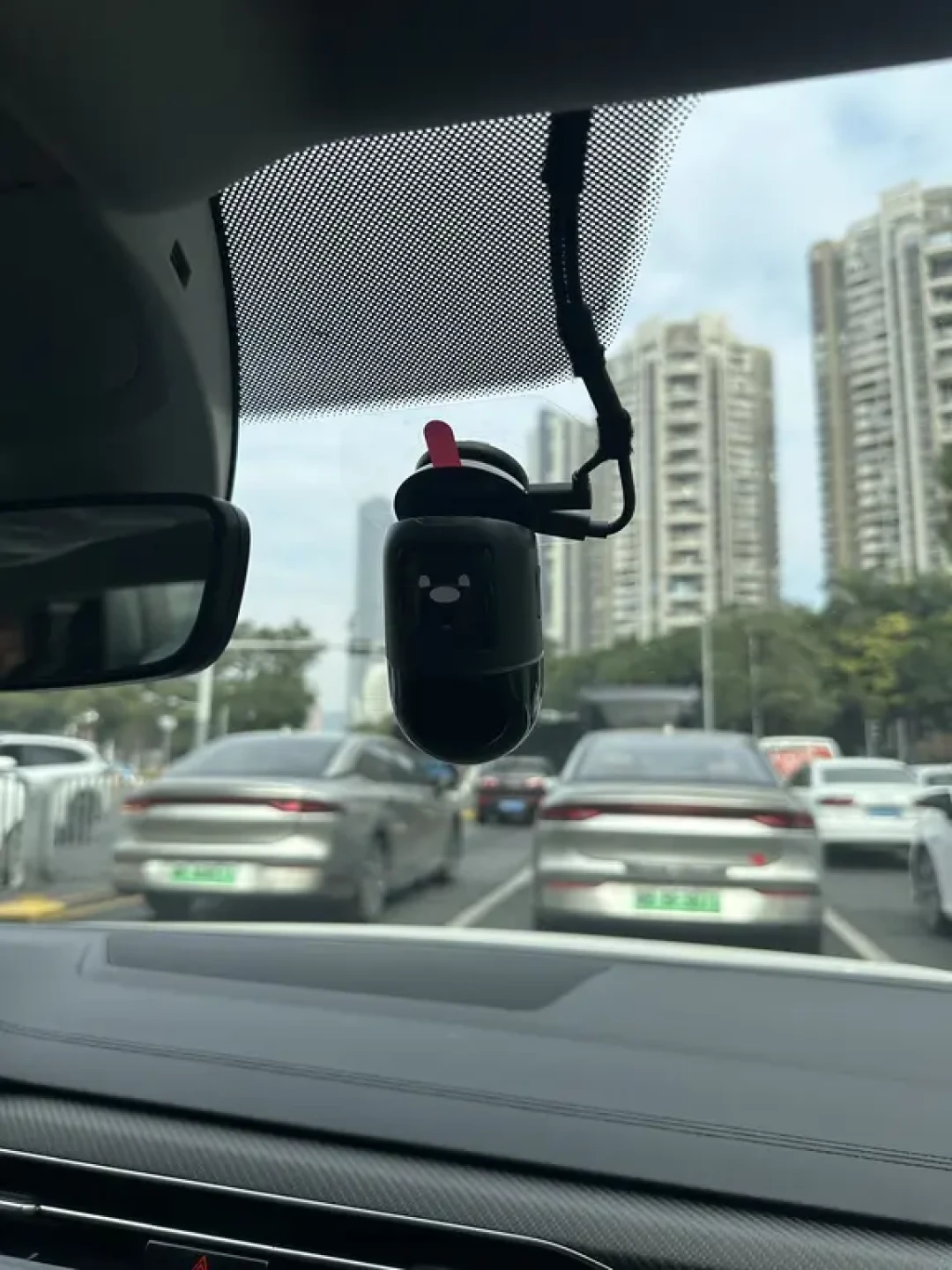 70迈的“4G远程看车”被骂鸡肋之后:拆开66条回复,“离线”一半是接线的事,流量那本账更得先对