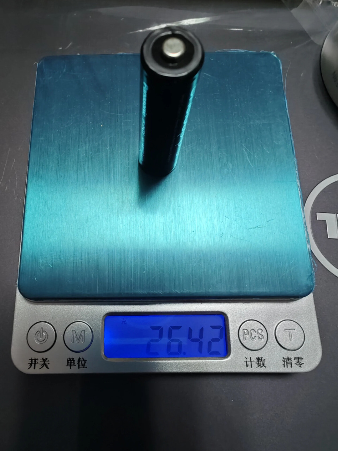 一卡写着eneloop，里面可能是三种电池：双11前，把货架上的产地盲盒一次捋清