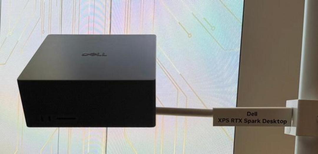1.7万起、128GB统一内存、万兆网口标配:RTX Spark迷你主机10月开卖——但1 PFLOPS是FP4口径、带宽只有苹果一半,等老黄还是提395现货?