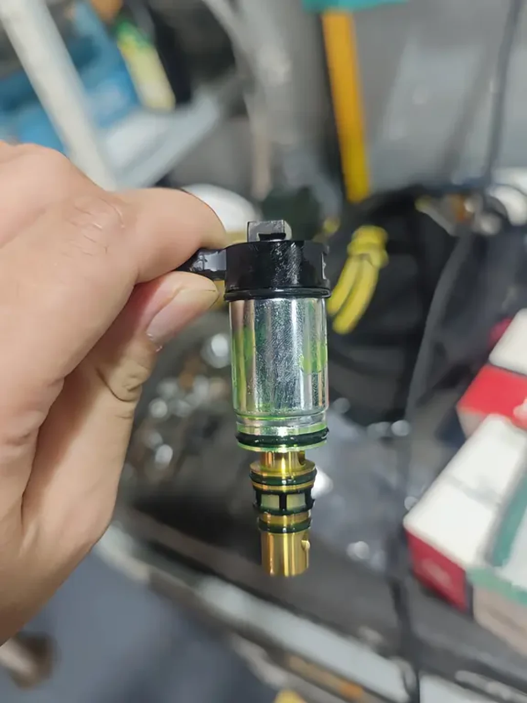 修理厂说先找漏点，DIY视频说