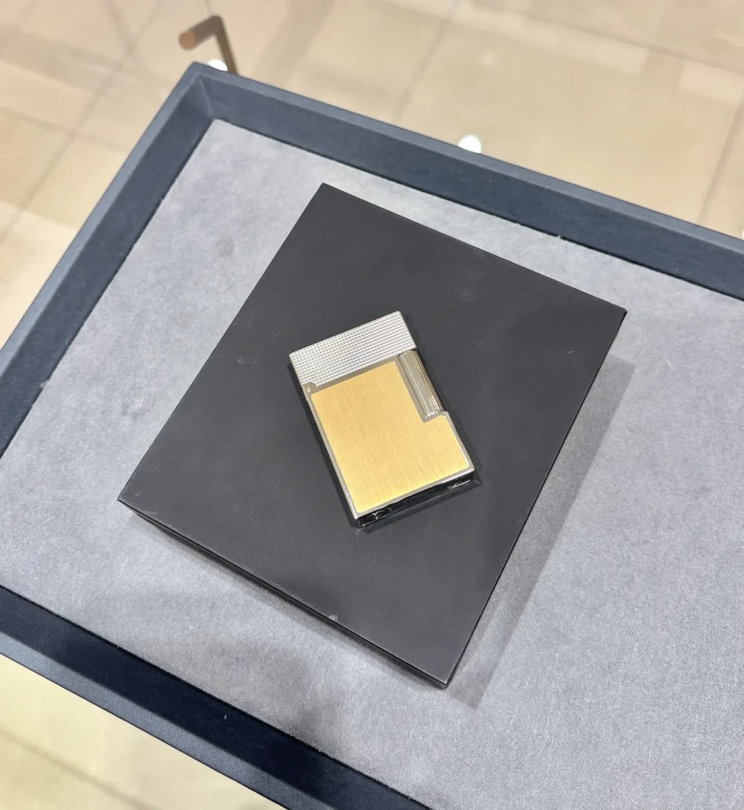 专柜中秋C位换成了“小号”：我数了6家精品店的帖，Small和L1的账一次摆清
