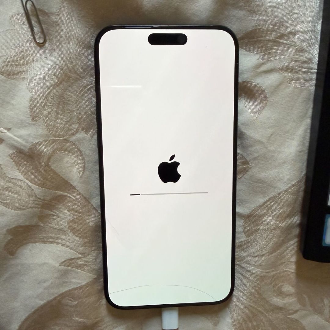 iOS 27推送前夜,“保资料刷机”救援队列又排长队:先分三种状态、再闯三道门,最后算三本账