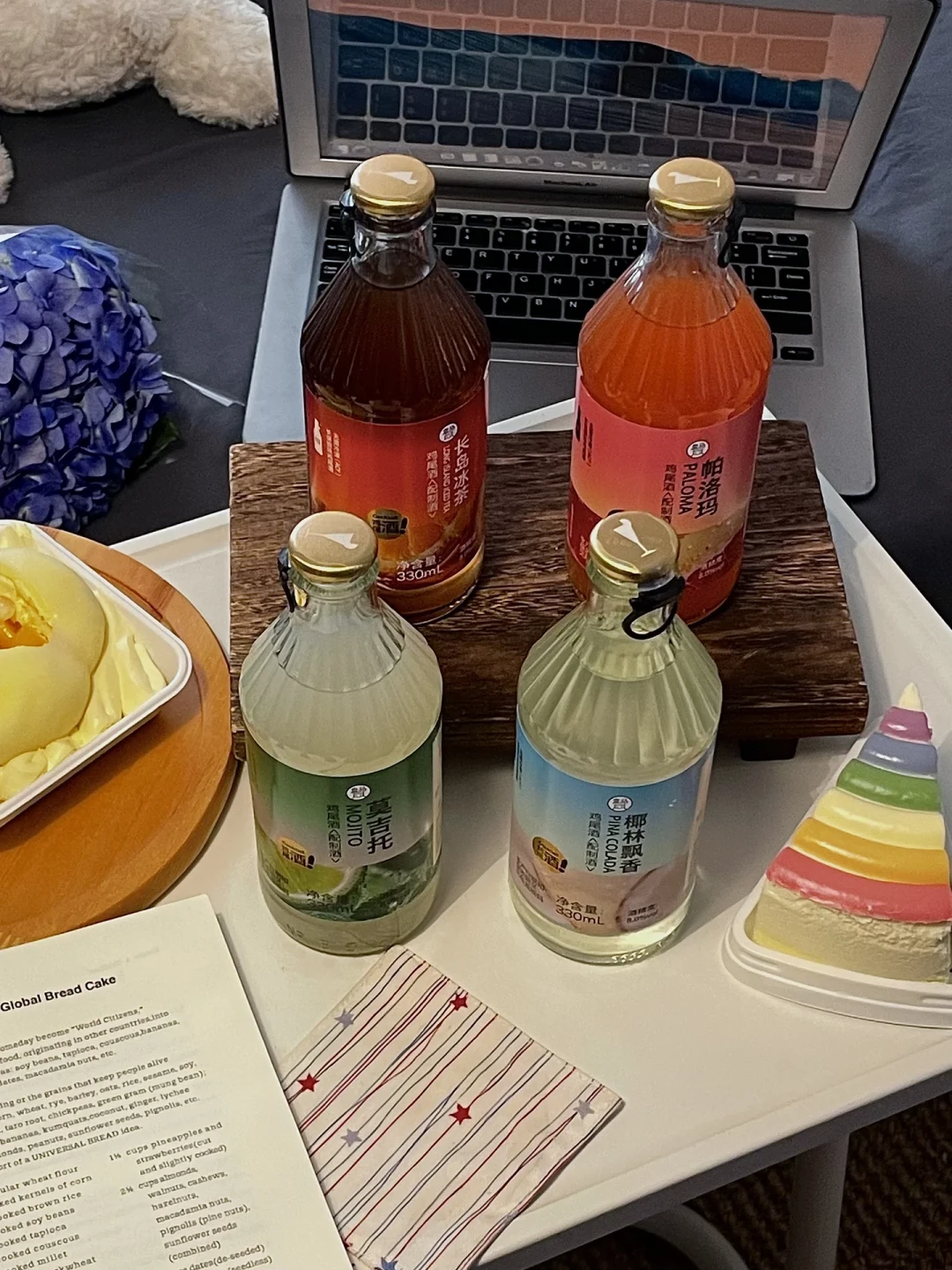 盒马39.9的「酒吧平替」鸡尾酒刷屏,骂的说像消毒液、夸的说度数「很低」:8度一瓶≈白酒一两,差评规律、抢救喝法和钱账我全摆齐了