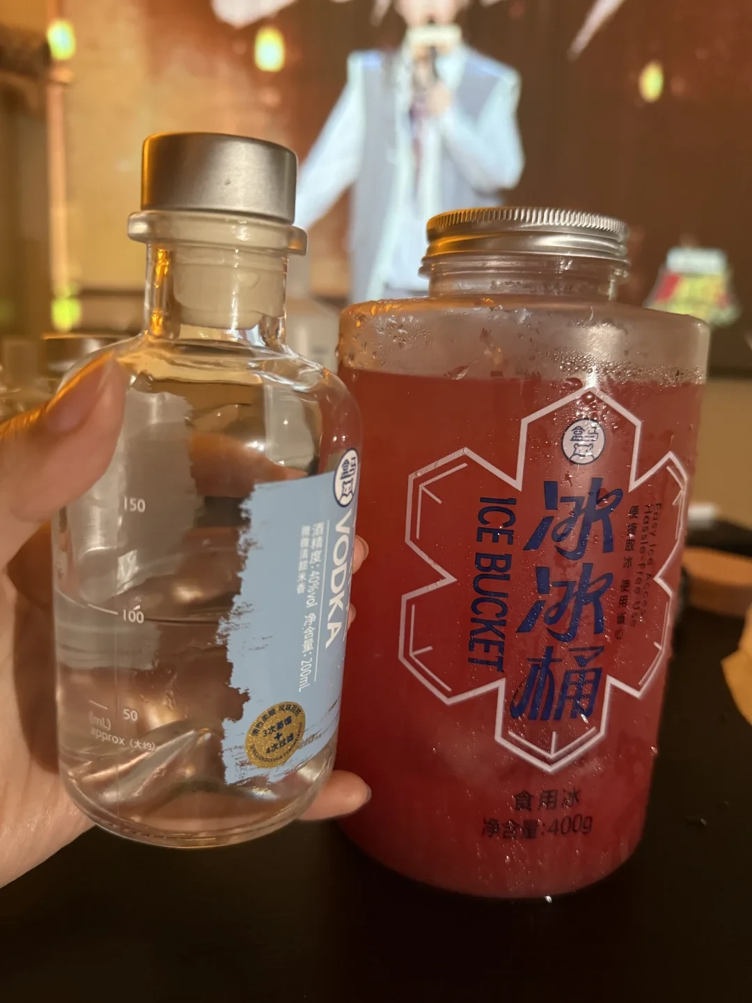 盒马39.9的「酒吧平替」鸡尾酒刷屏,骂的说像消毒液、夸的说度数「很低」:8度一瓶≈白酒一两,差评规律、抢救喝法和钱账我全摆齐了