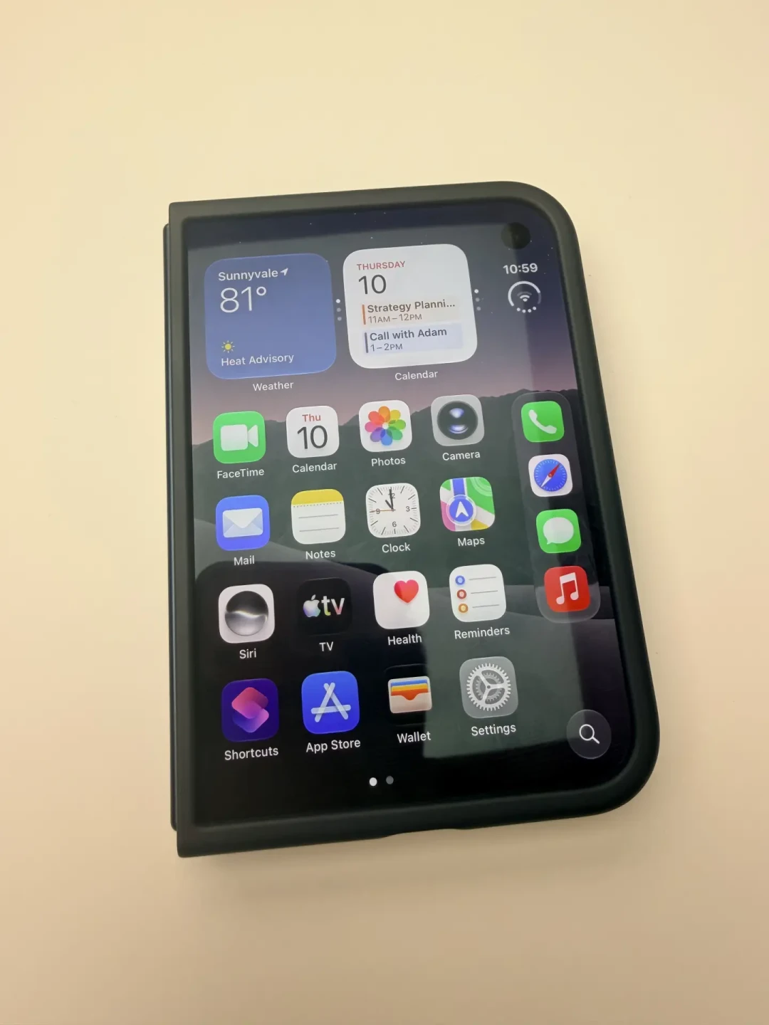iPhone Duo美版省两千,但美亚这次救不了你:eSIM-only,海淘党先算号码再算价