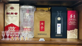 32瓶酒存14年、十几瓶变空：中秋开柜前，先把换货方案、酒线折价、成交价这三笔账算明白
