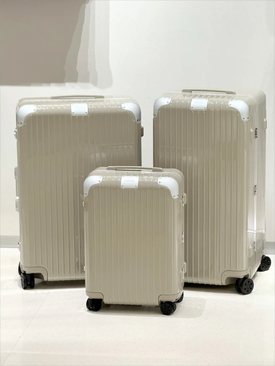 RIMOWA柜台的