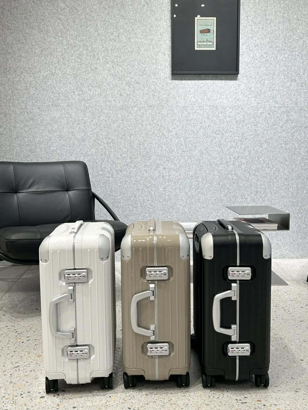RIMOWA柜台的