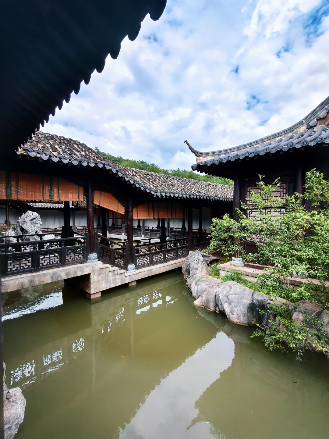 热度次日破27000的《兰香如故》前4集塞了三个争议:这个周末入坑的人,先分清“口味雷”和“剧透雷”