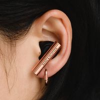首尔免税6500、H100京东破万：万元B&O的「BeoGrace满一年」，我把两扇门后的账摊开了
