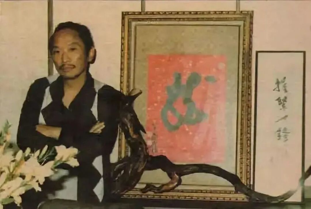 古龙亲笔只有十万字,其余二十万是别人续的:逝世41周年,用这张地图读《圆月弯刀》