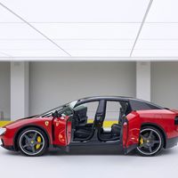 魏建军被拍到试驾法拉利Luce：他说电车闭不上商业环，中国却3天卖光88台，两笔账对完我有答案