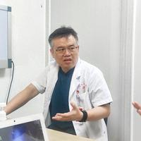陈赫"严重腰椎滑脱"两次理疗就康复？4天3次反转后，医生的拆解才值得看——腰不舒服的人都该算算这三本账
