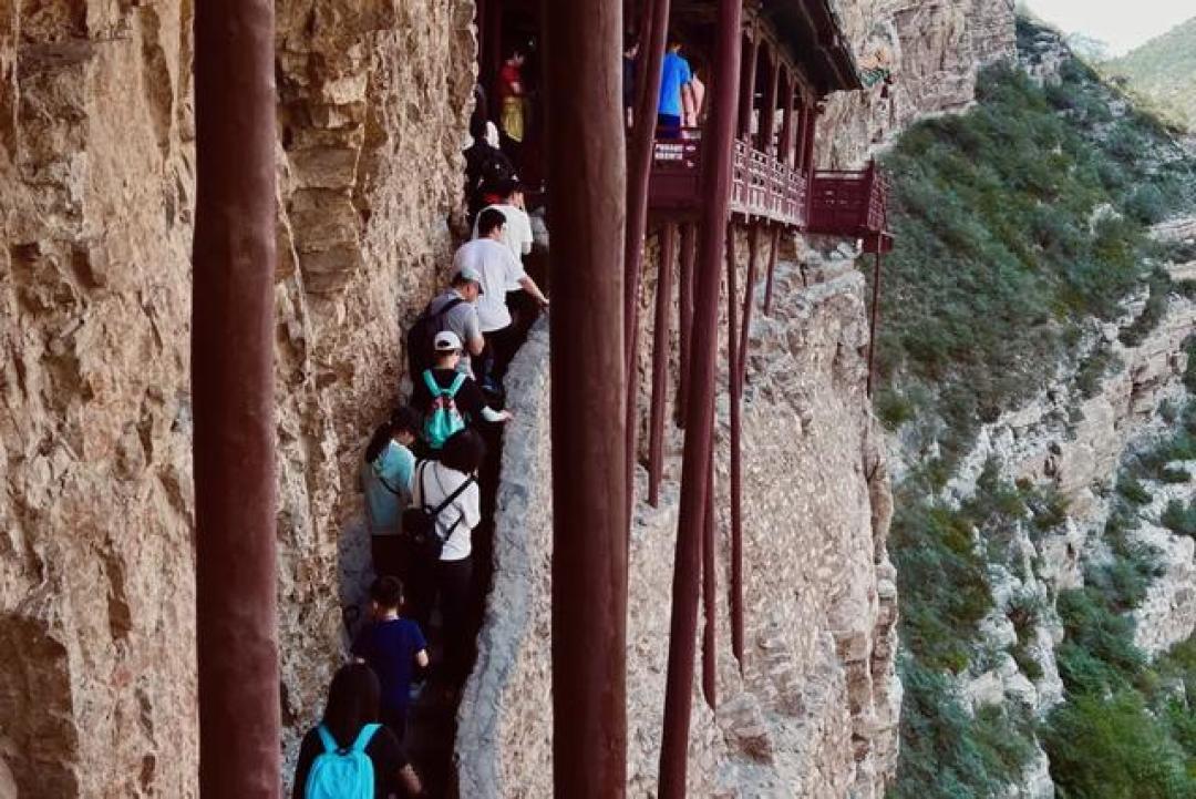国庆去山西巡礼古建,最先翻车的往往是抢不到票:限流规则、斗拱看法、讲解费,一次捋清
