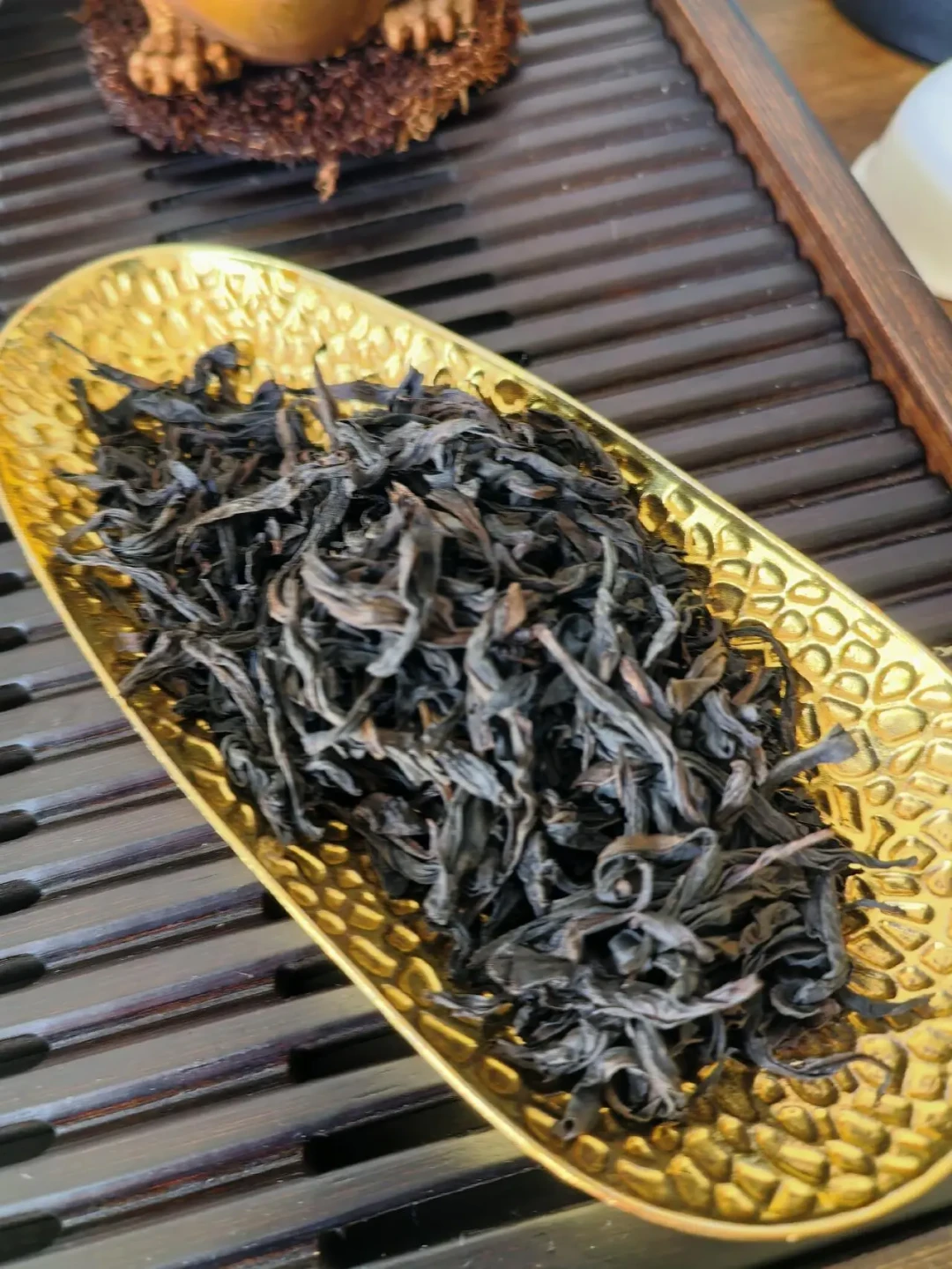 先数水数：武夷星“软包肉桂”被嘲不耐泡，摊开十几篇实测泡数后发现，3000档也没比100档多泡几水