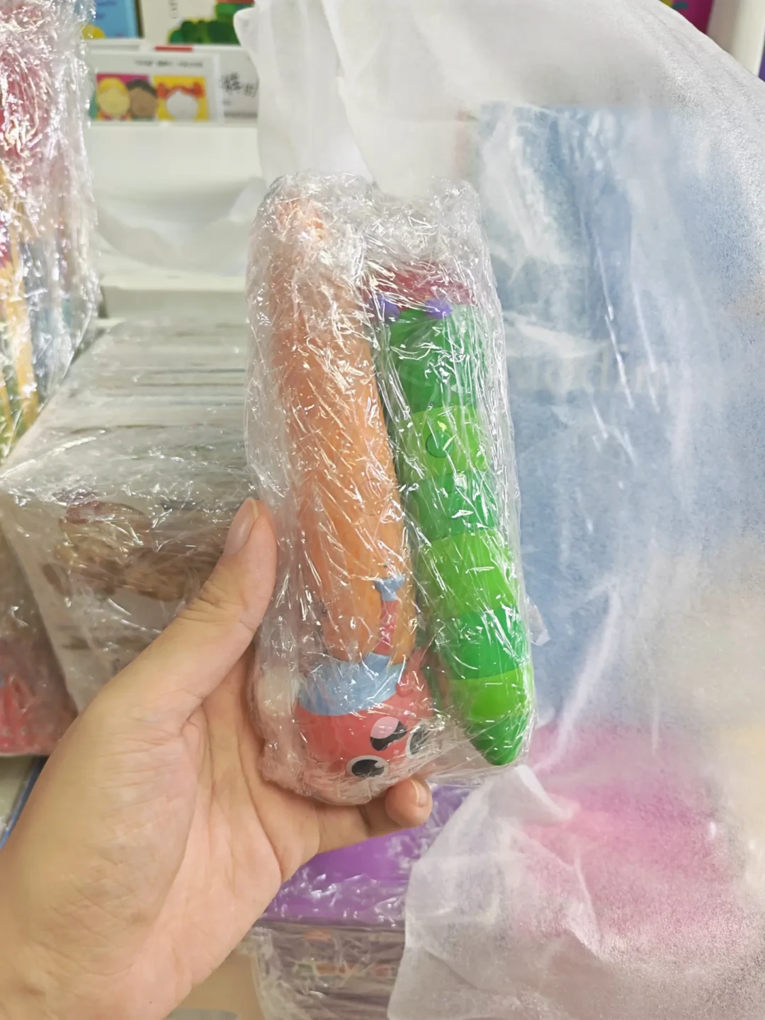 新品跌到139,二手挂240:这周想出手毛毛虫的家长,都撞上了同一堵墙