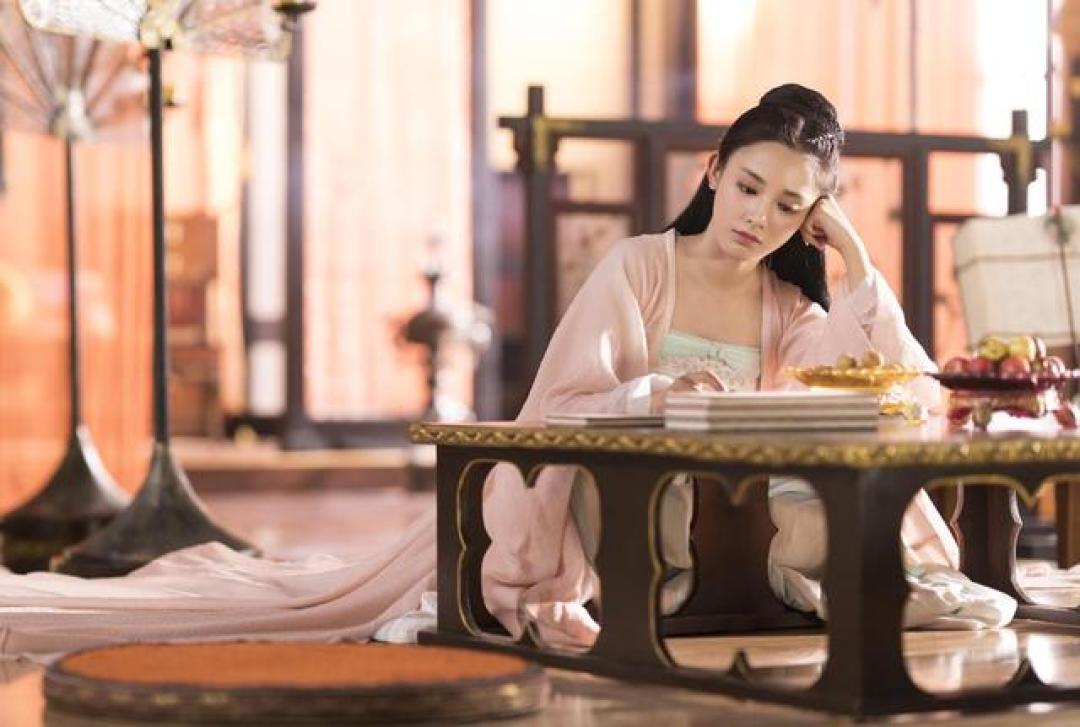 林平之杀岳灵珊,曲小枫“舍不得动李承鄞分毫”?这条2419赞的「妻频男频」区分,原著和东宫粉各投了一半反对票