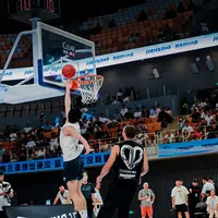 一颗“NBA比赛用球”逼出了另一个狄龙？会长亲自下场后，百分大战追更党该先重新量一量标尺