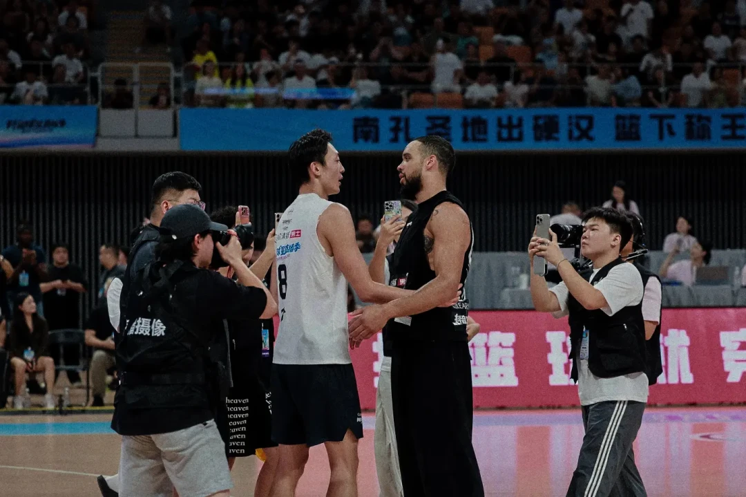 一颗“NBA比赛用球”逼出了另一个狄龙？会长亲自下场后，百分大战追更党该先重新量一量标尺