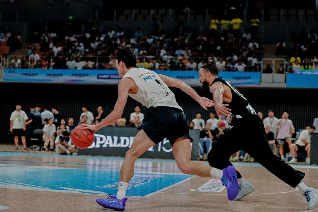 一颗“NBA比赛用球”逼出了另一个狄龙？会长亲自下场后，百分大战追更党该先重新量一量标尺