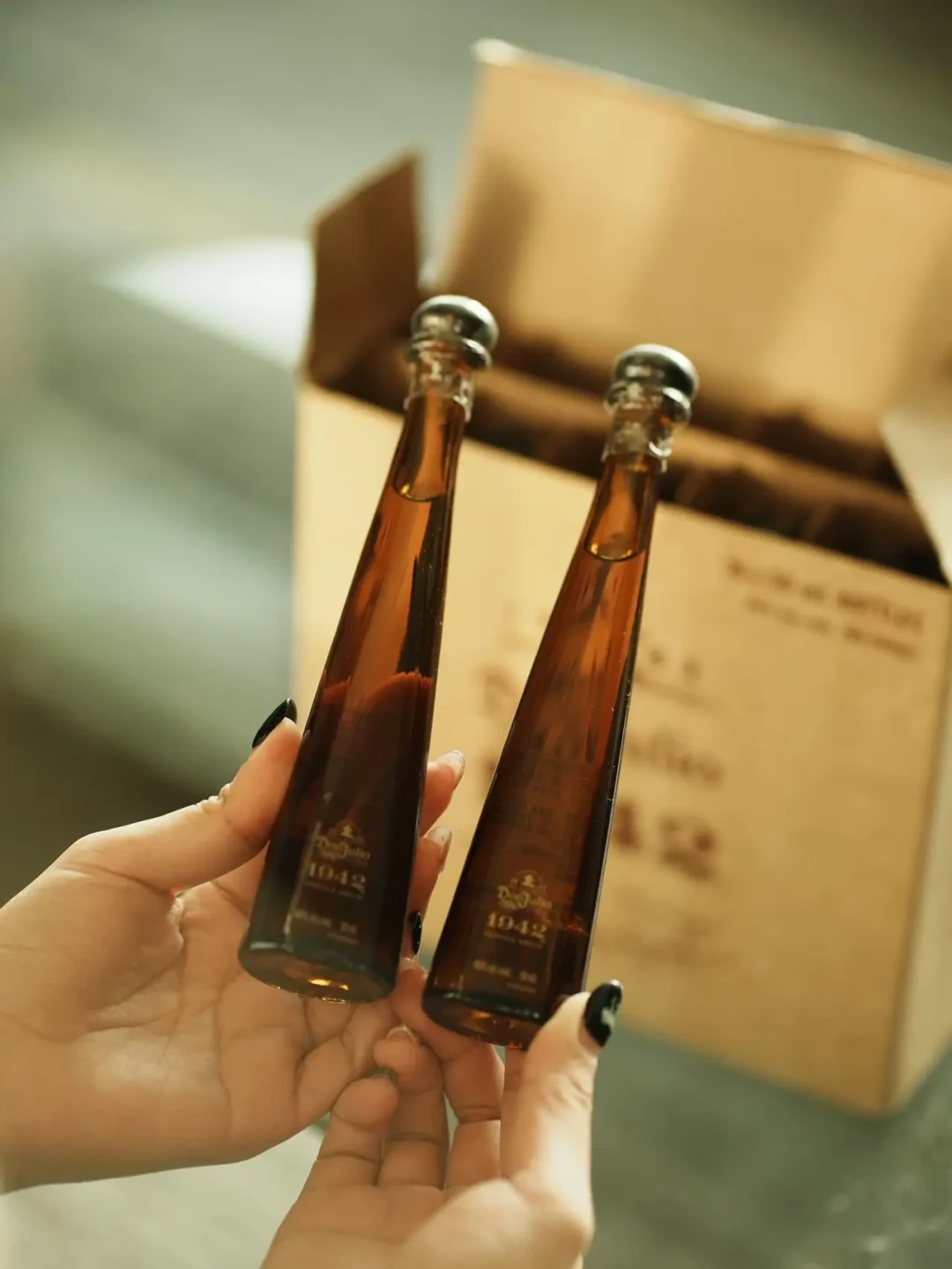 冻进自家冰箱的唐胡里奥,是帝亚吉欧手里最不能输的牌:龙舌兰第一瓶的三道坑