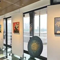 「大月亮」挂在咖啡店门外：柏翠在顺峰山里的艺术空间，中秋去之前，先把差评看完