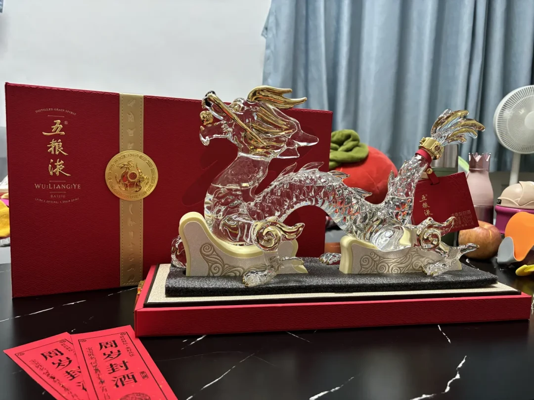 普五跌到740，要不要囤两箱“存5年”？知乎三派吵翻了，钱这本账其实就一句话