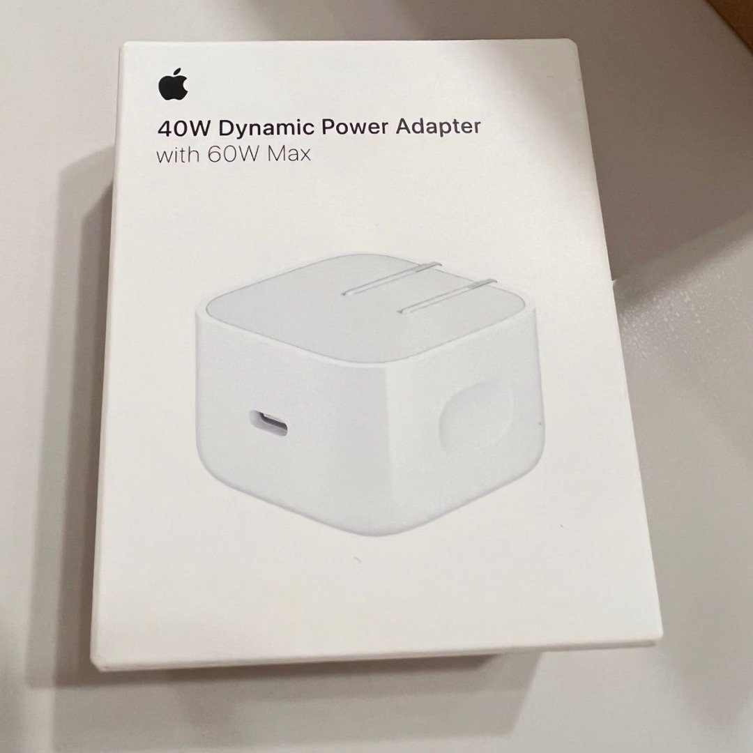 iPhone 18 Pro 的 60W 快充是真的,但 329 块的充电头不是谁都该买:先翻抽屉,再看百元档 AVS 平替