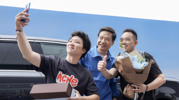 澎程正式交付，雷军亲自交30台车，小米卖的是车还是“雷军”？