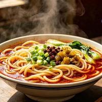 重庆小面本地吃法全攻略，干馏提黄点单黑话和速食复刻指南