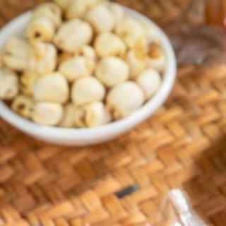 一款惊艳的养生零食：桂圆抱莲子