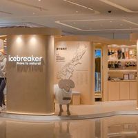 9个月涨掉一半羊毛价：icebreaker的26AW新货正撞在涨幅最狠的15.5微米上，这个秋冬怎么买
