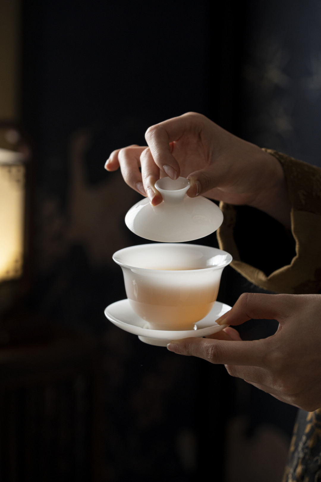 距中秋12天，茶桌的