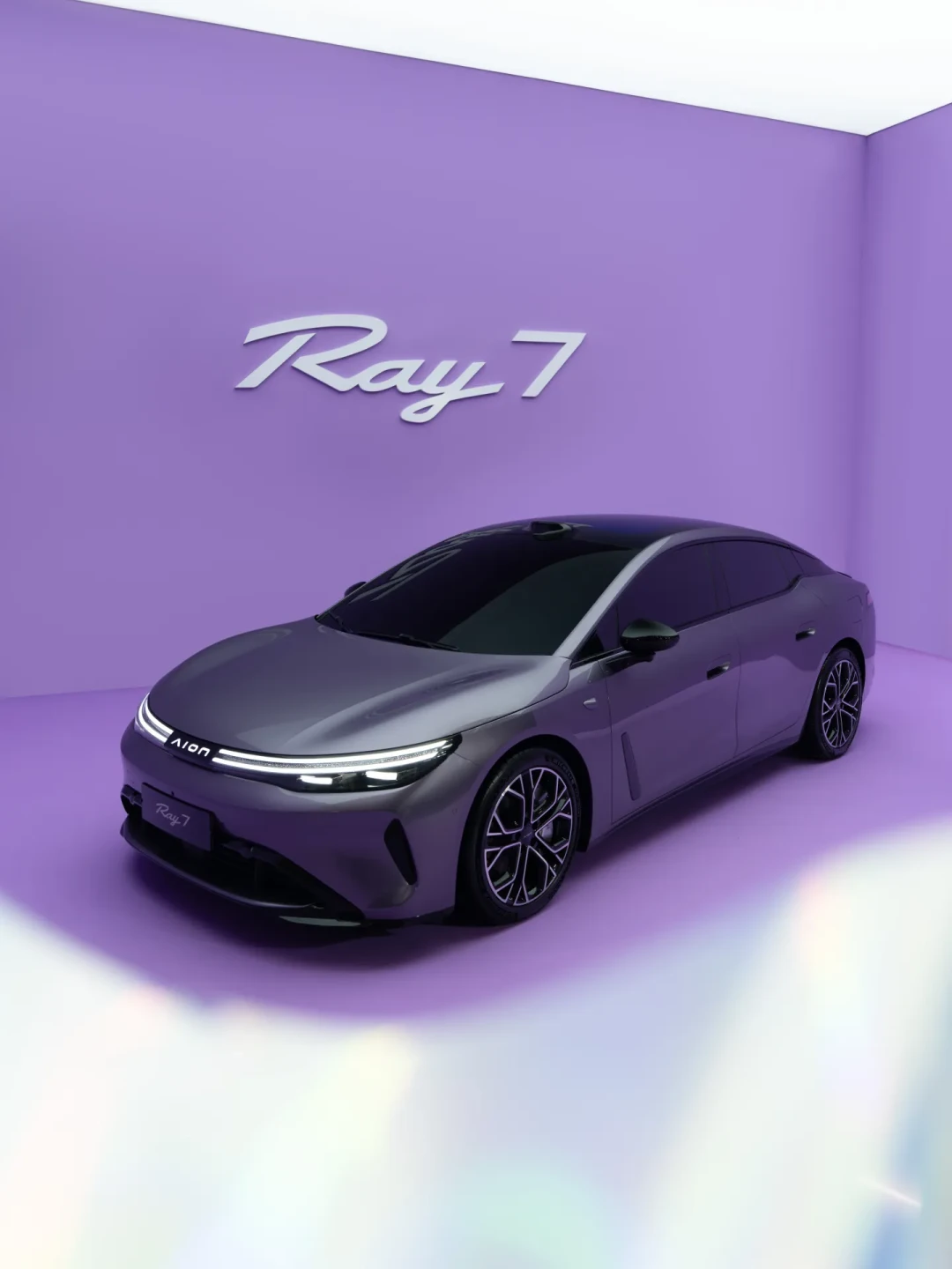 华为的电驱和制动终于装进埃安:Ray7智驾交给文远、刹停33米,预测价15-20万,想等的人先看这三本账