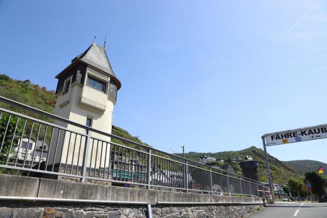 欧洲河轮第一个“游轮变酒店”的国庆:对完考布8厘米新纪录、BfG到10月18日的预测和十几条改期实录,今年只剩三种人适合上船