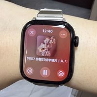 7月到现在知乎被问了5遍"播客该开几倍速"：对小宇宙档位更新、评论区投诉和倍速党们自己交出的"原速白名单"，给通勤刷订阅积压的你写好这份什么该快、什么别快、哪些开关先打开的备忘