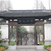 预报名临近，50所「教写作」的硕士院校摆开：门票从2万4到20万，想靠考研学写作的先把这三笔账算完