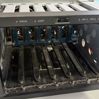 闪蓝灯不开机、硬盘全进