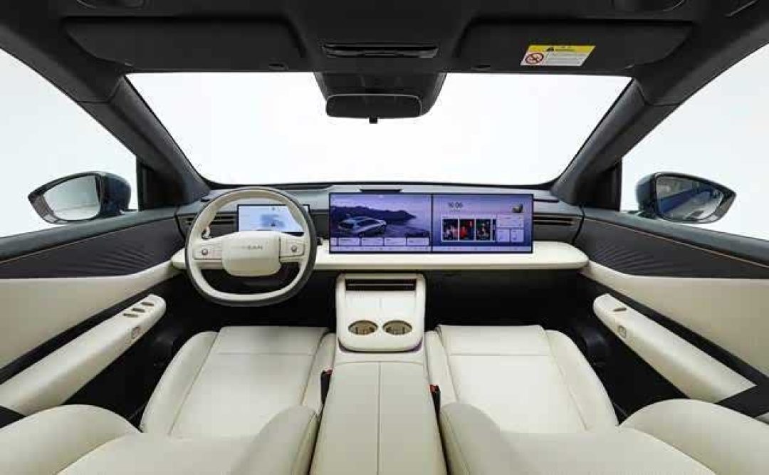 NX7实车都到店了,但你蹲的这台车可能被全网读错了:续航不是300+,激光雷达是选装,动力也不是增程