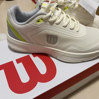 同一双UGG降到2700日元是真的，但只有22cm拿得到：盘完9月这11单亚马逊鞋券后，先找码，再找价
