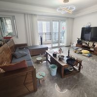 一边被嫌"老登家具"，一边被收藏8000次：红木的这轮反转，到底在反转什么？